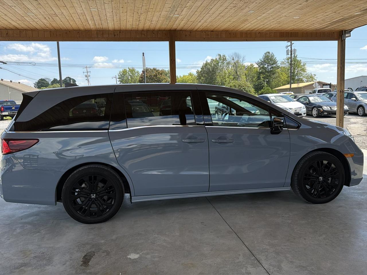 Honda Odyssey Sport-L Auto 2025