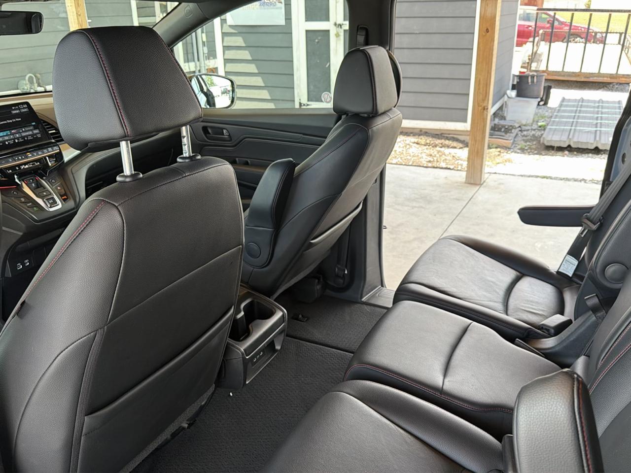 Honda Odyssey Sport-L Auto 2025