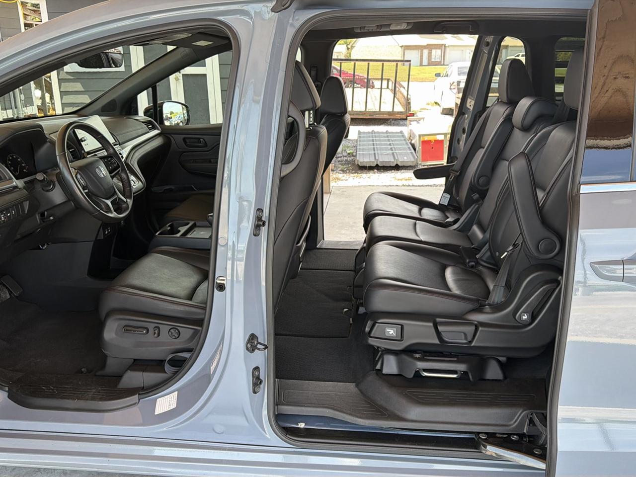 Honda Odyssey Sport-L Auto 2025