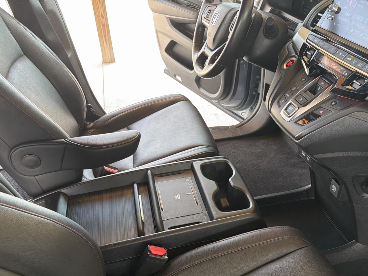 Honda Odyssey Sport-L Auto 2025