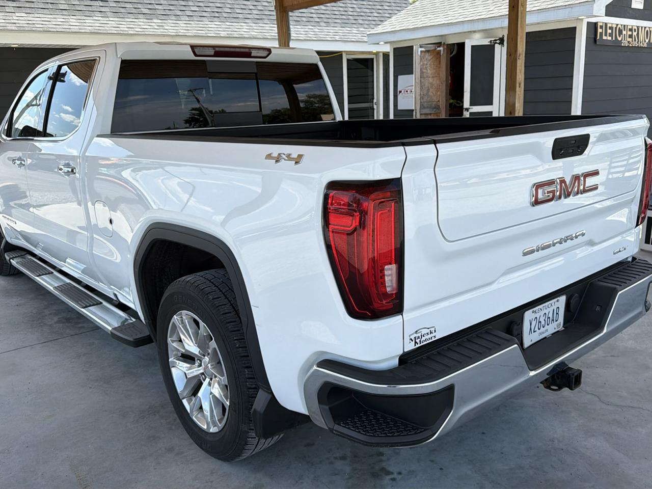 GMC Sierra 1500 4WD Crew Cab 157" SLT 2020