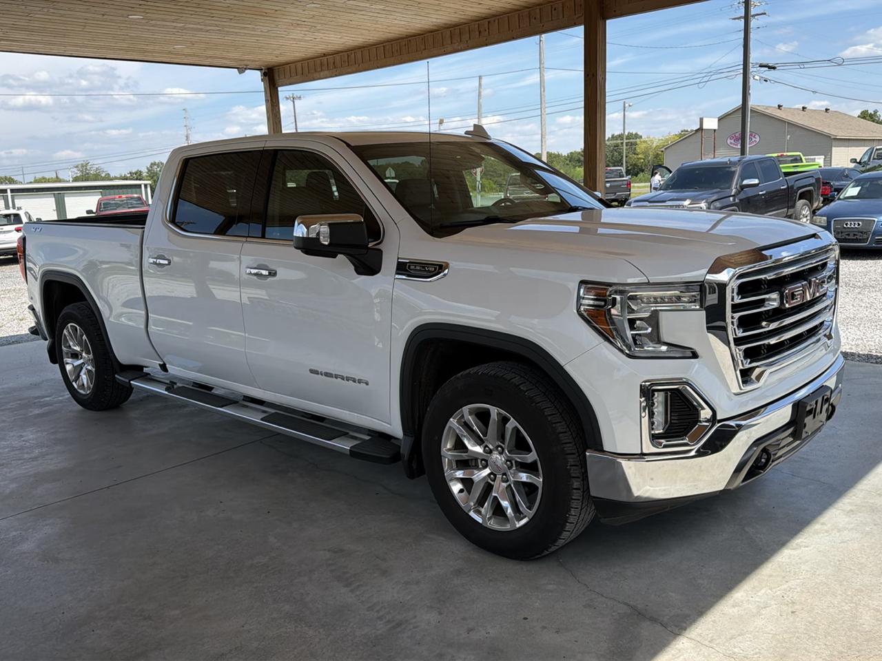 GMC Sierra 1500 4WD Crew Cab 157" SLT 2020