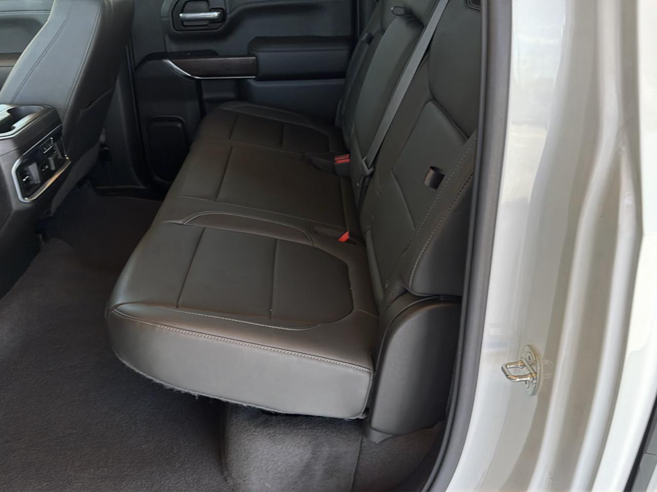 GMC Sierra 1500 4WD Crew Cab 157" SLT 2020