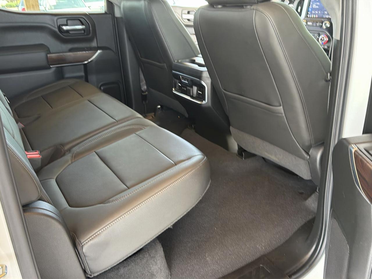 GMC Sierra 1500 4WD Crew Cab 157" SLT 2020