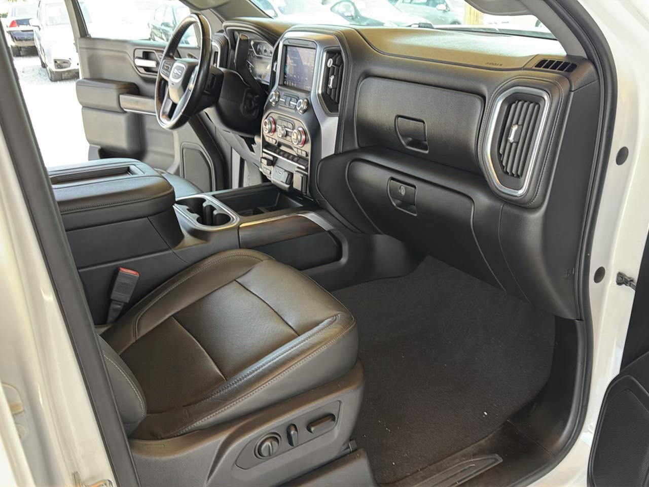 GMC Sierra 1500 4WD Crew Cab 157" SLT 2020