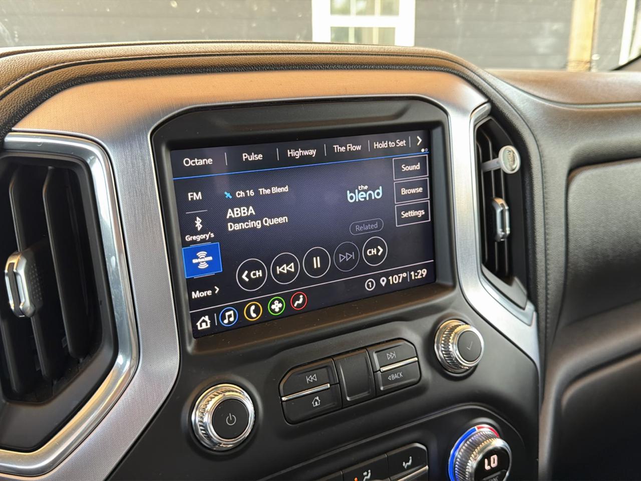 GMC Sierra 1500 4WD Crew Cab 157" SLT 2020
