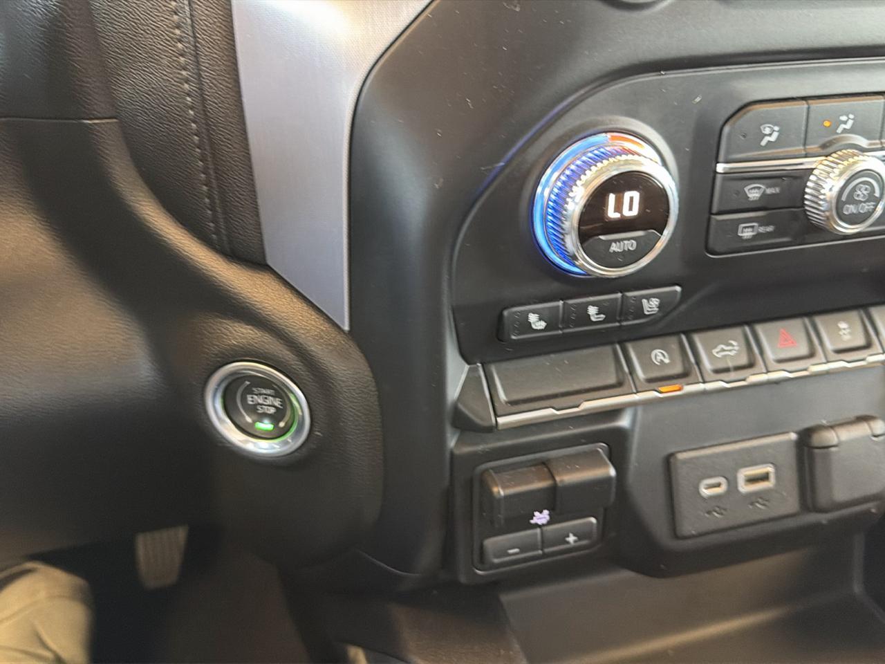 GMC Sierra 1500 4WD Crew Cab 157" SLT 2020