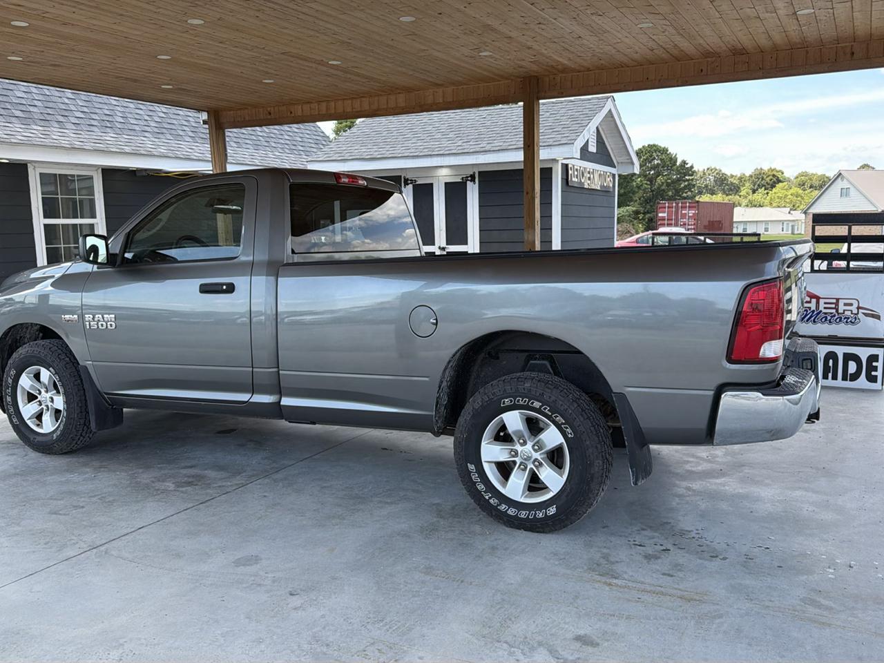 RAM 1500 4WD Reg Cab 140.5" Tradesman 2013