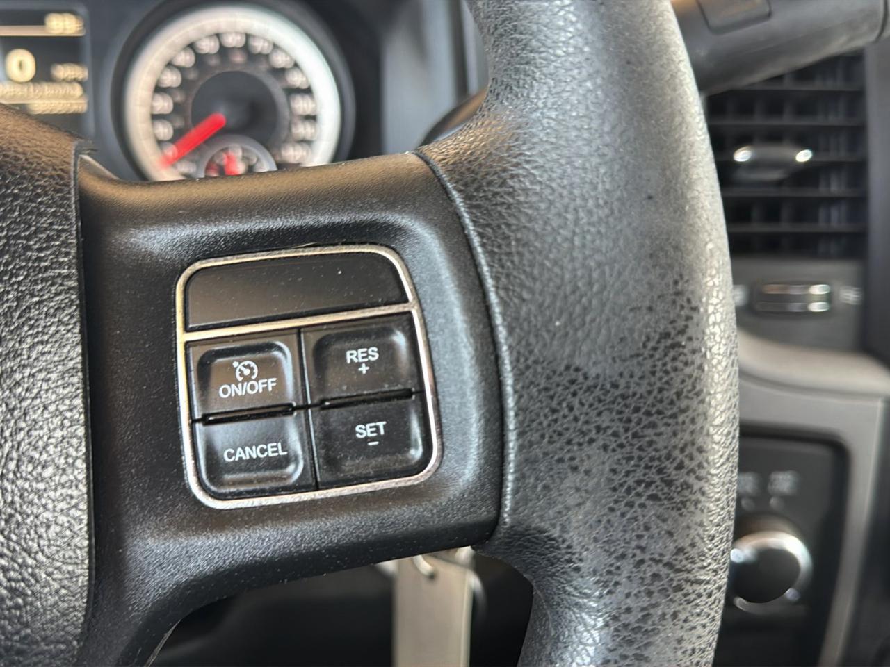 RAM 1500 4WD Reg Cab 140.5" Tradesman 2013