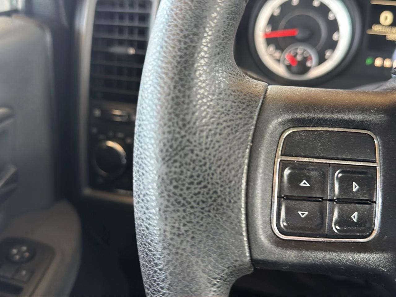 RAM 1500 4WD Reg Cab 140.5" Tradesman 2013