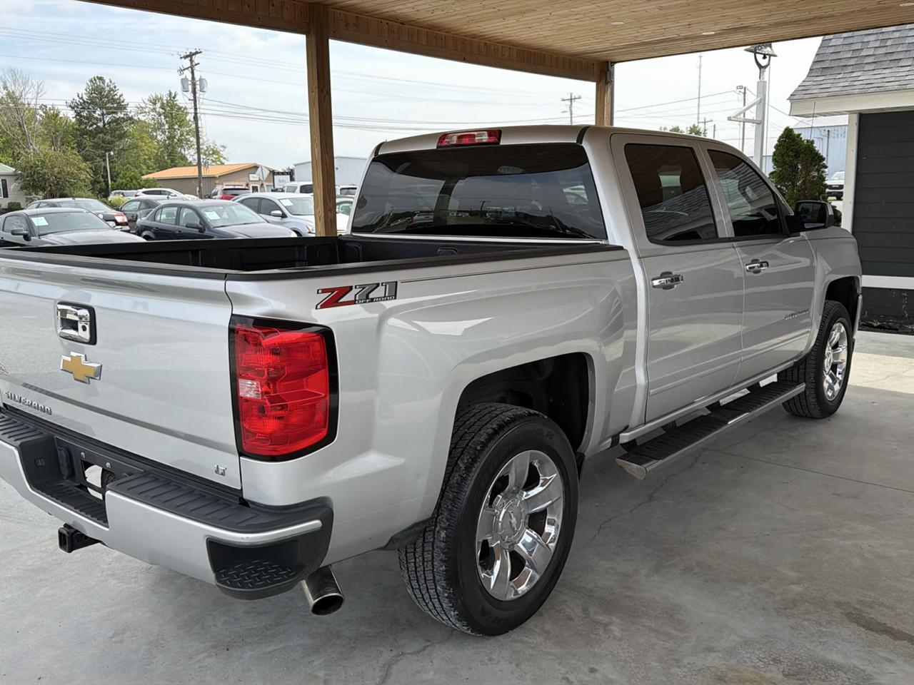 Chevrolet Silverado 1500 4WD Crew Cab 143.5" LT w/2LT 2018