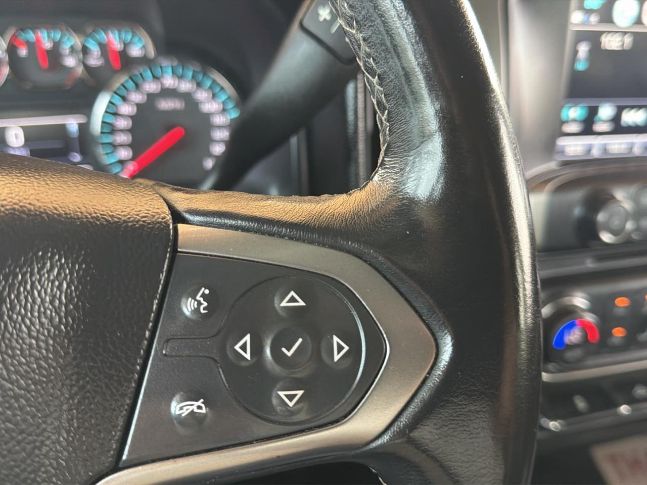 Chevrolet Silverado 1500 4WD Crew Cab 143.5" LT w/2LT 2018