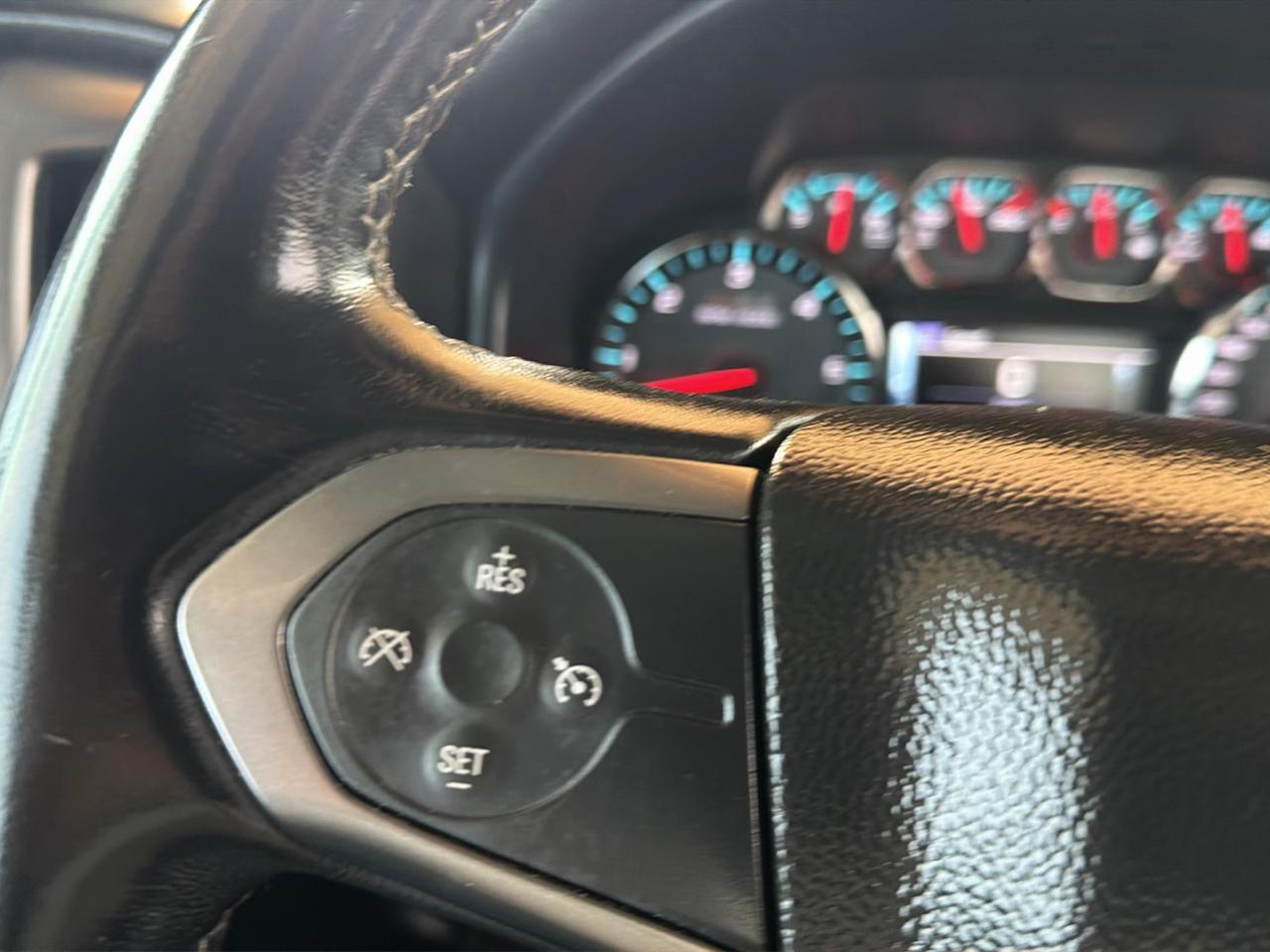 Chevrolet Silverado 1500 4WD Crew Cab 143.5" LT w/2LT 2018