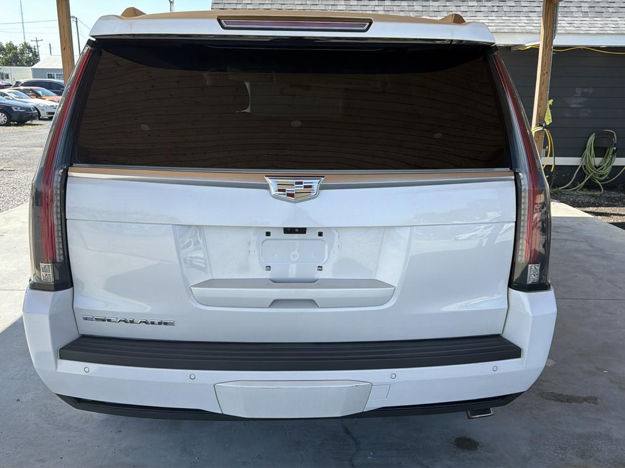 Cadillac Escalade 2WD 4dr Luxury 2018