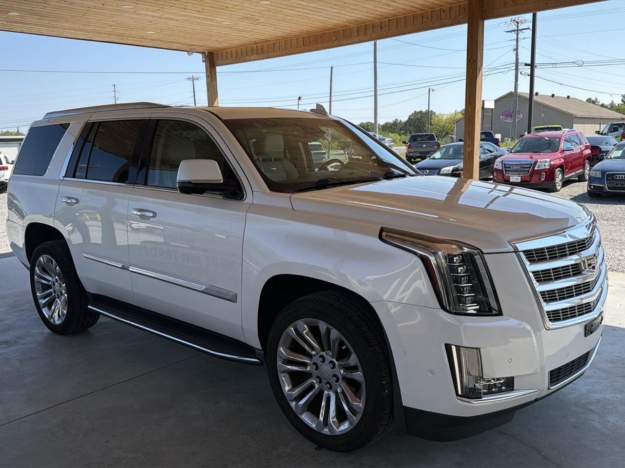 Cadillac Escalade 2WD 4dr Luxury 2018