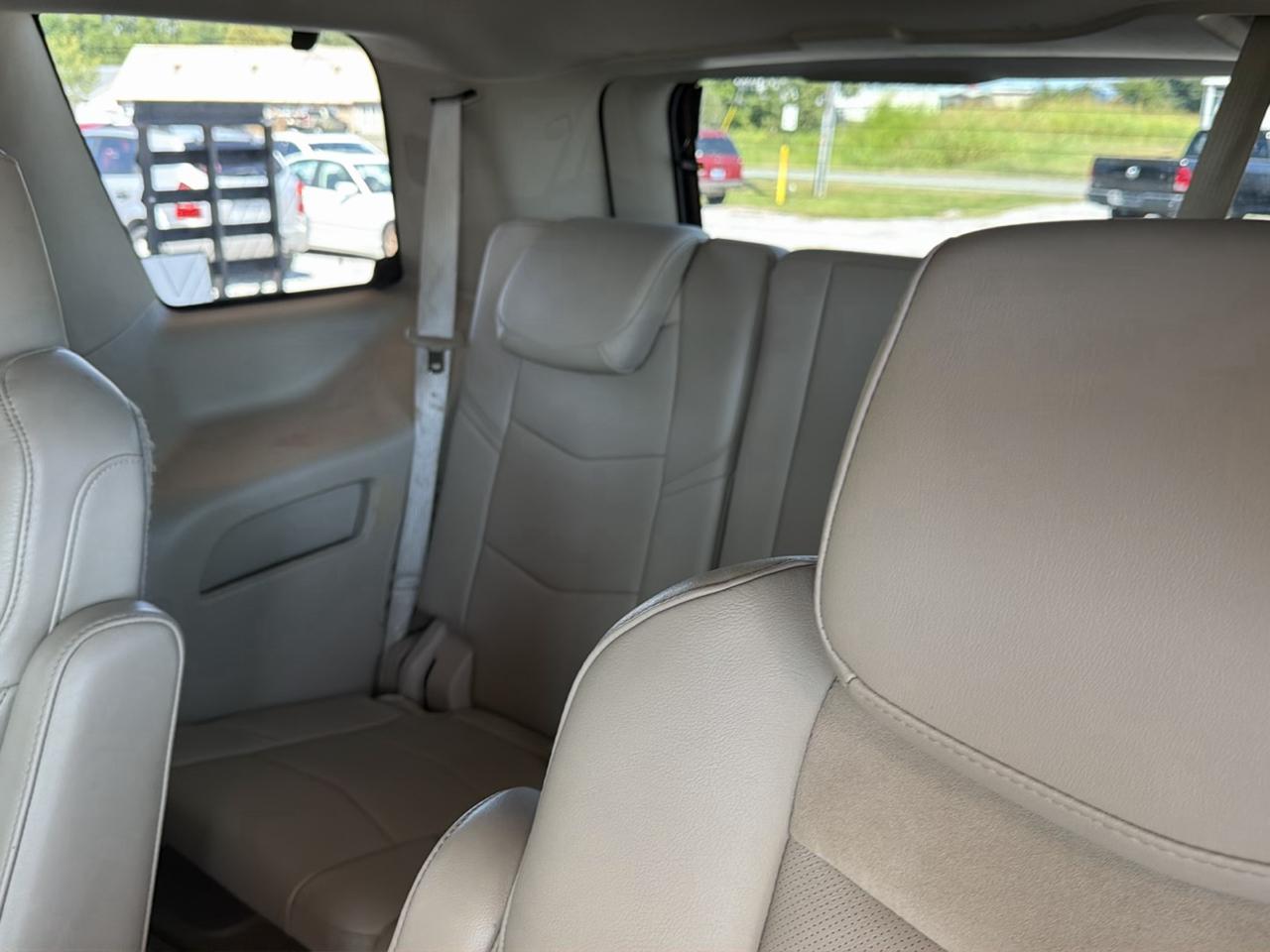 Cadillac Escalade 2WD 4dr Luxury 2018