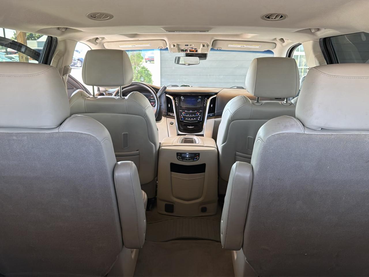 Cadillac Escalade 2WD 4dr Luxury 2018
