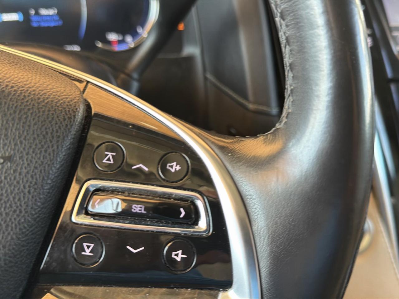 Cadillac Escalade 2WD 4dr Luxury 2018