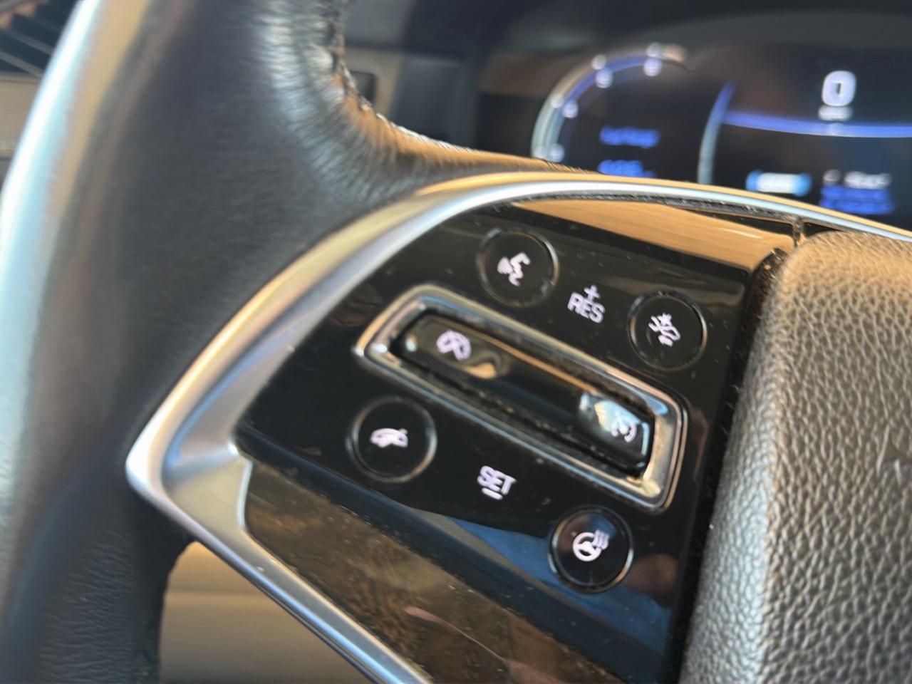 Cadillac Escalade 2WD 4dr Luxury 2018