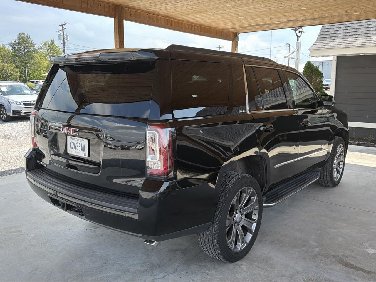 GMC Yukon 2WD 4dr SLE 2015