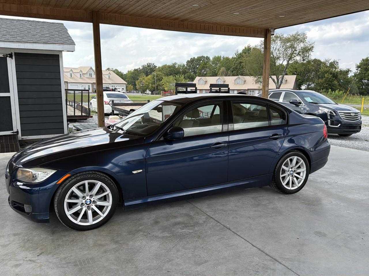 BMW 3 Series 4dr Sdn 328i RWD SULEV South Africa 2011