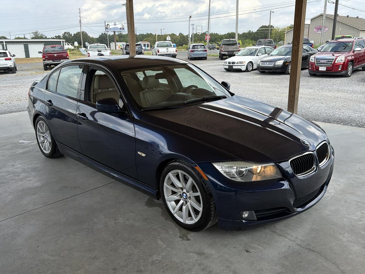 BMW 3 Series 4dr Sdn 328i RWD SULEV South Africa 2011