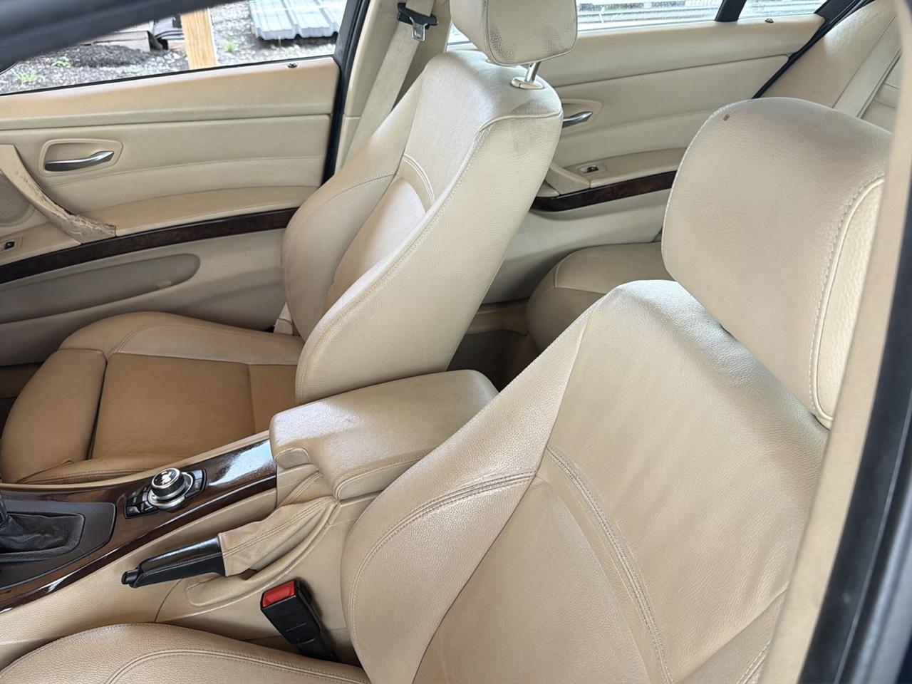 BMW 3 Series 4dr Sdn 328i RWD SULEV South Africa 2011