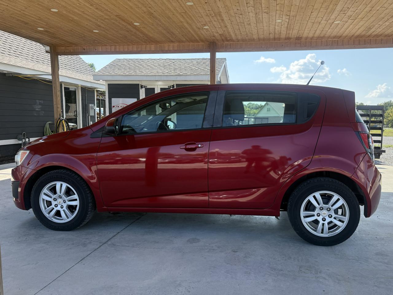 Chevrolet Sonic 5dr HB LS 2LS 2012