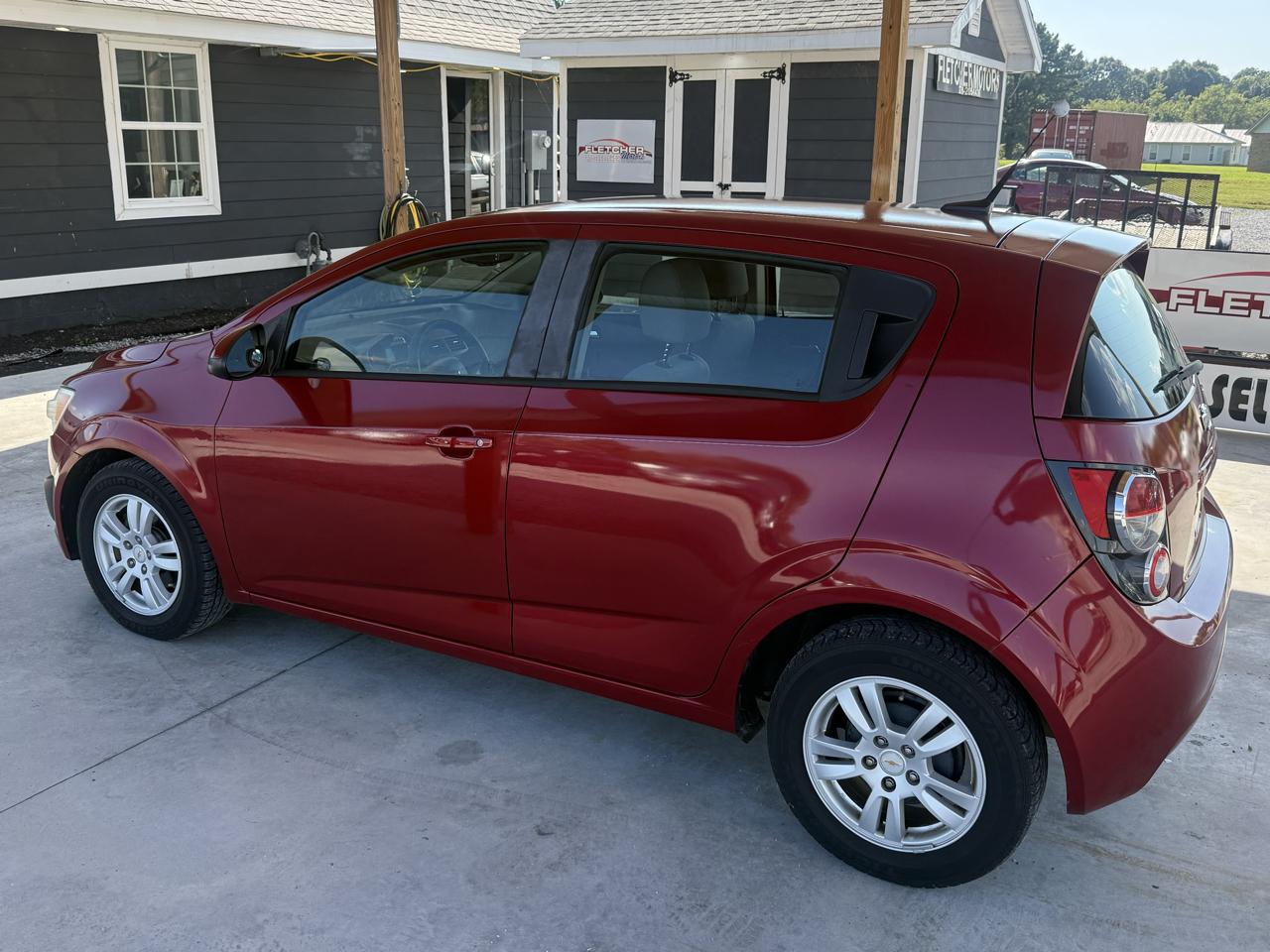 Chevrolet Sonic 5dr HB LS 2LS 2012