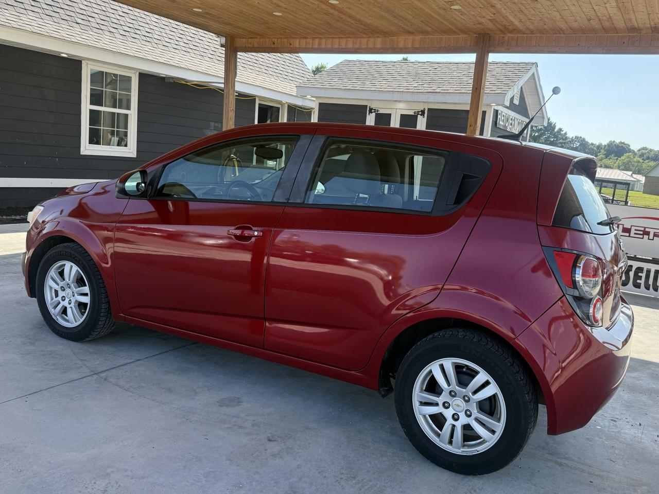 Chevrolet Sonic 5dr HB LS 2LS 2012