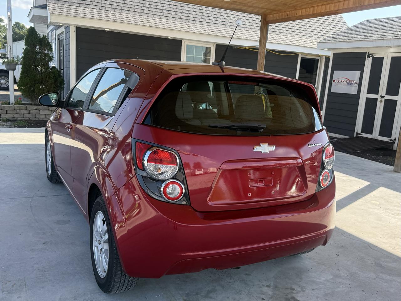Chevrolet Sonic 5dr HB LS 2LS 2012