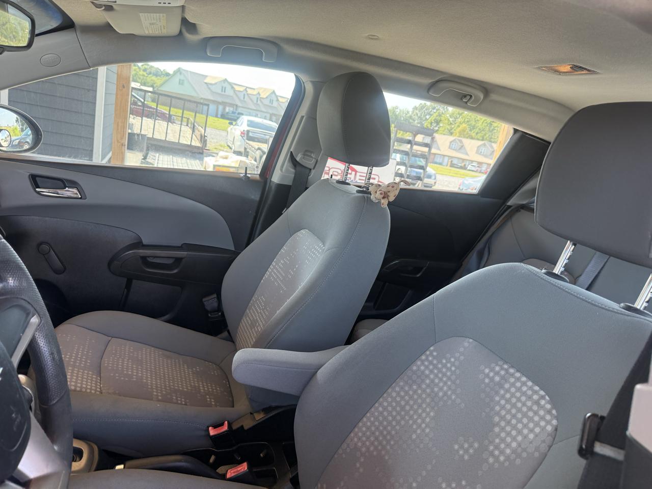 Chevrolet Sonic 5dr HB LS 2LS 2012