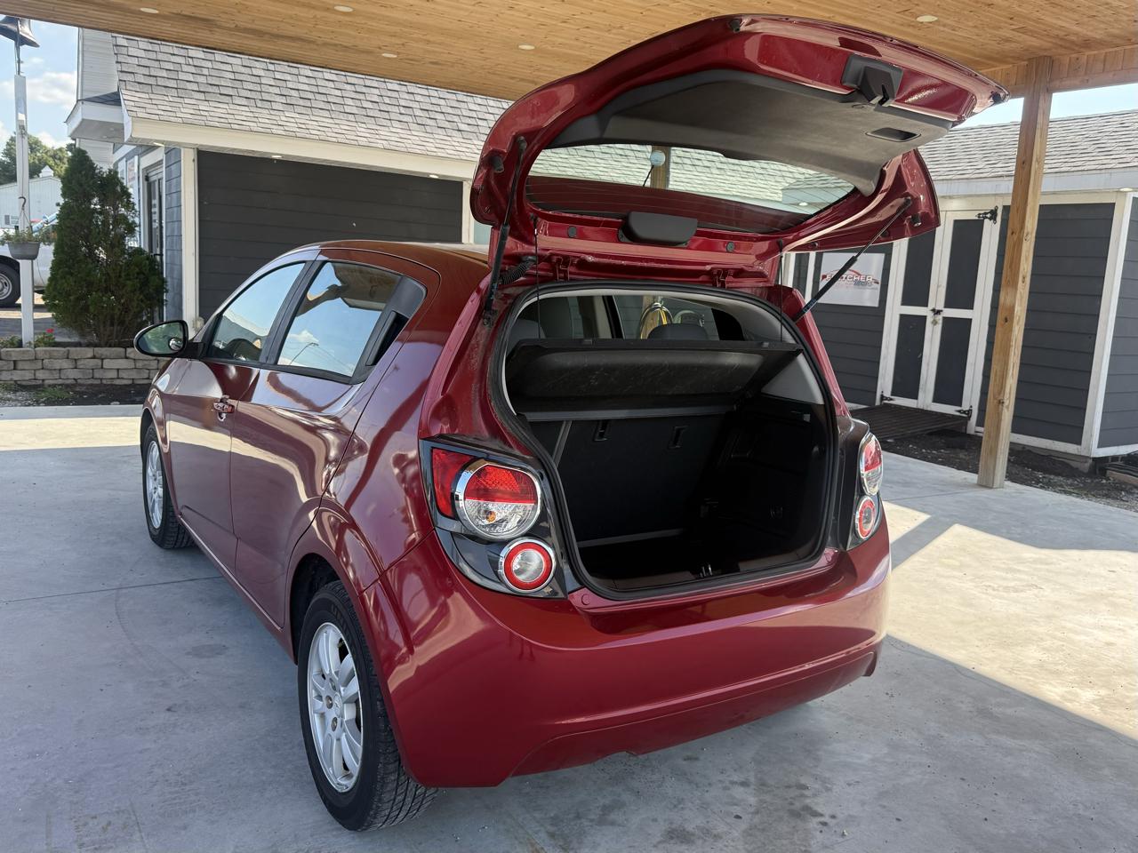 Chevrolet Sonic 5dr HB LS 2LS 2012