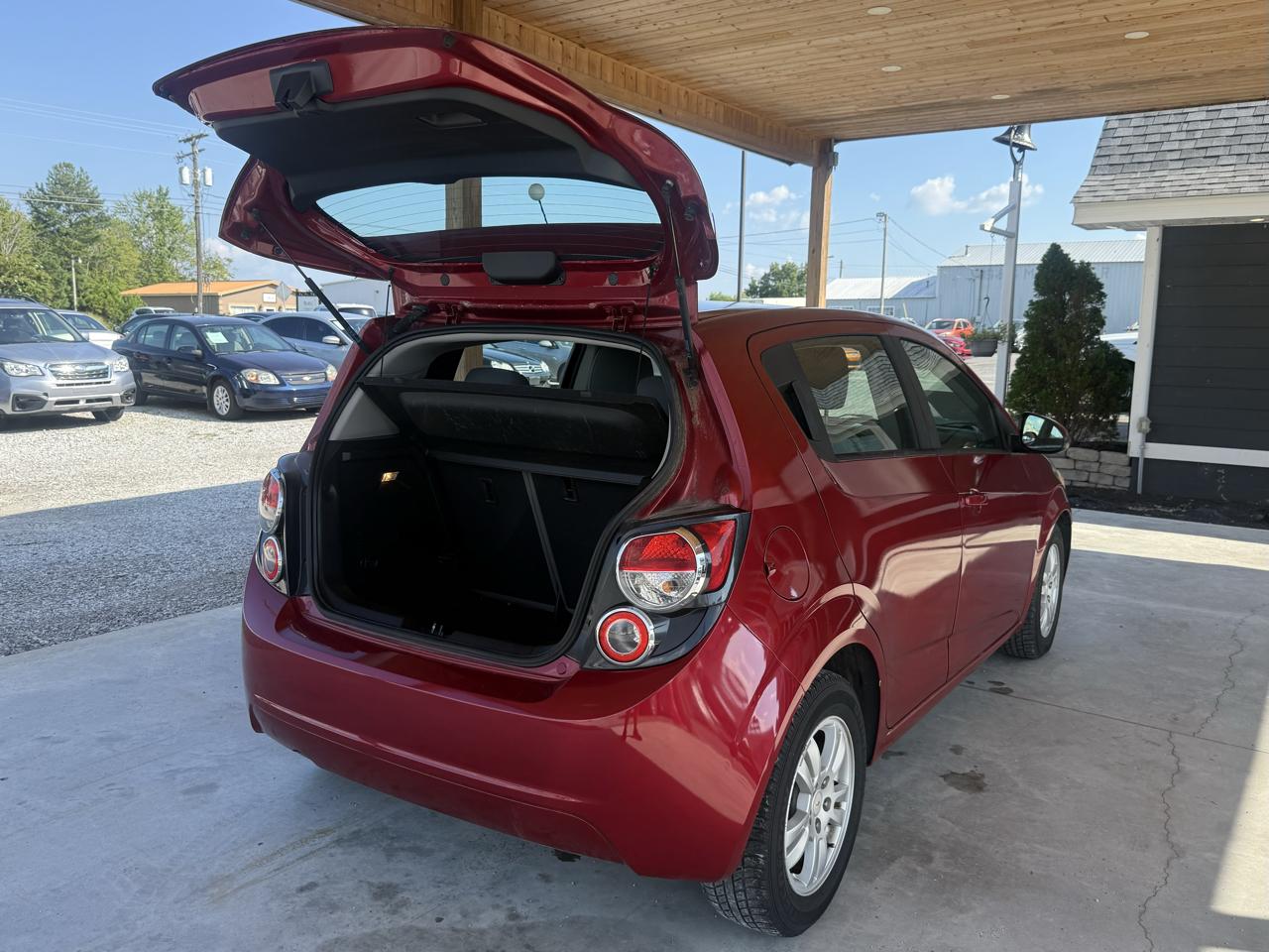 Chevrolet Sonic 5dr HB LS 2LS 2012