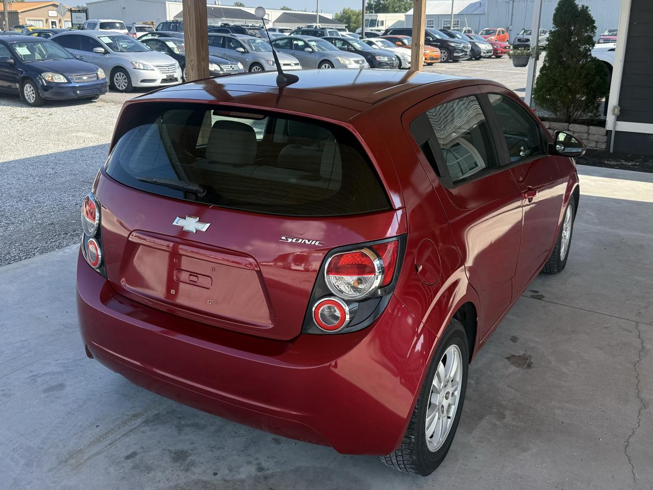 Chevrolet Sonic 5dr HB LS 2LS 2012