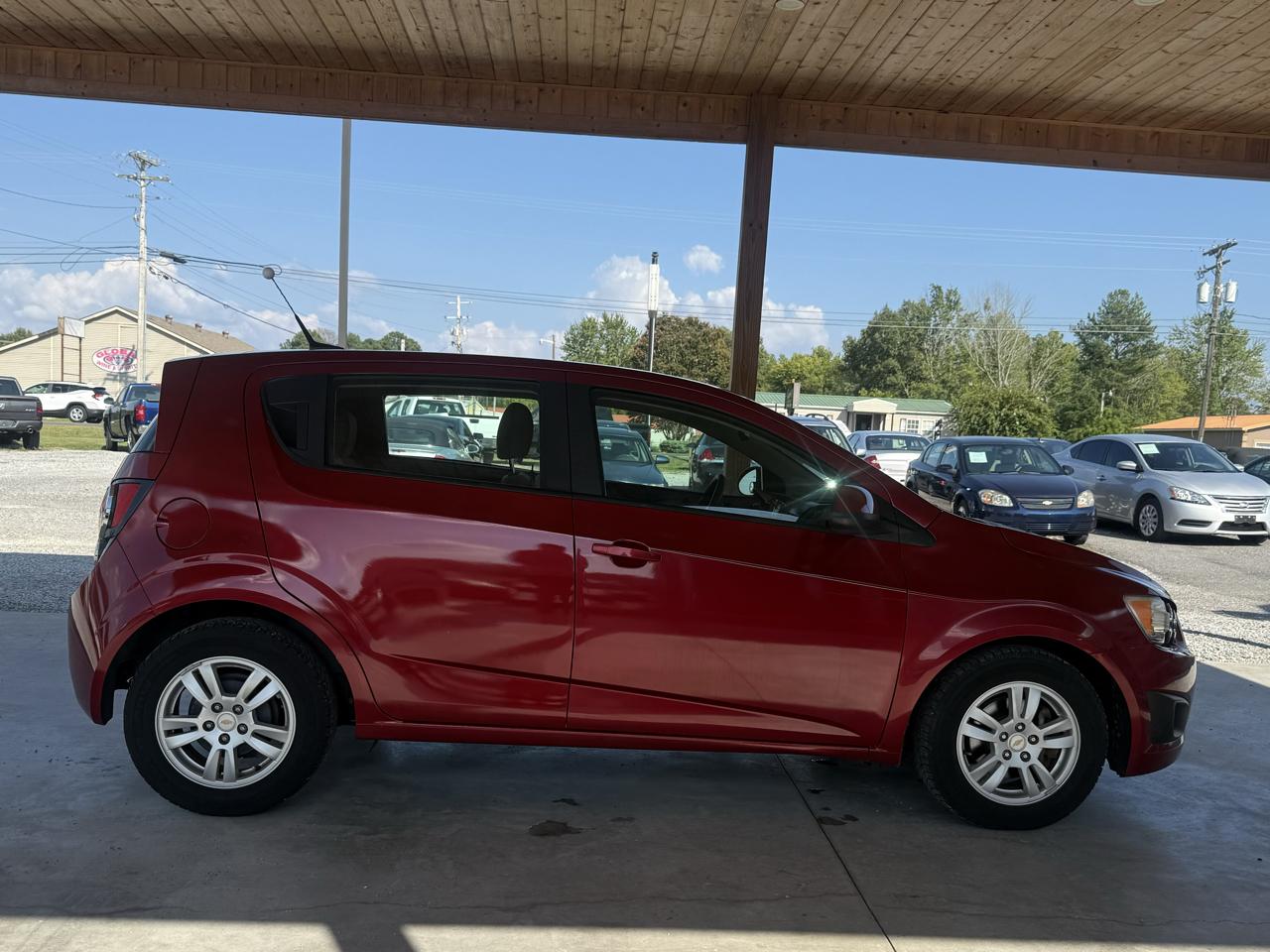 Chevrolet Sonic 5dr HB LS 2LS 2012