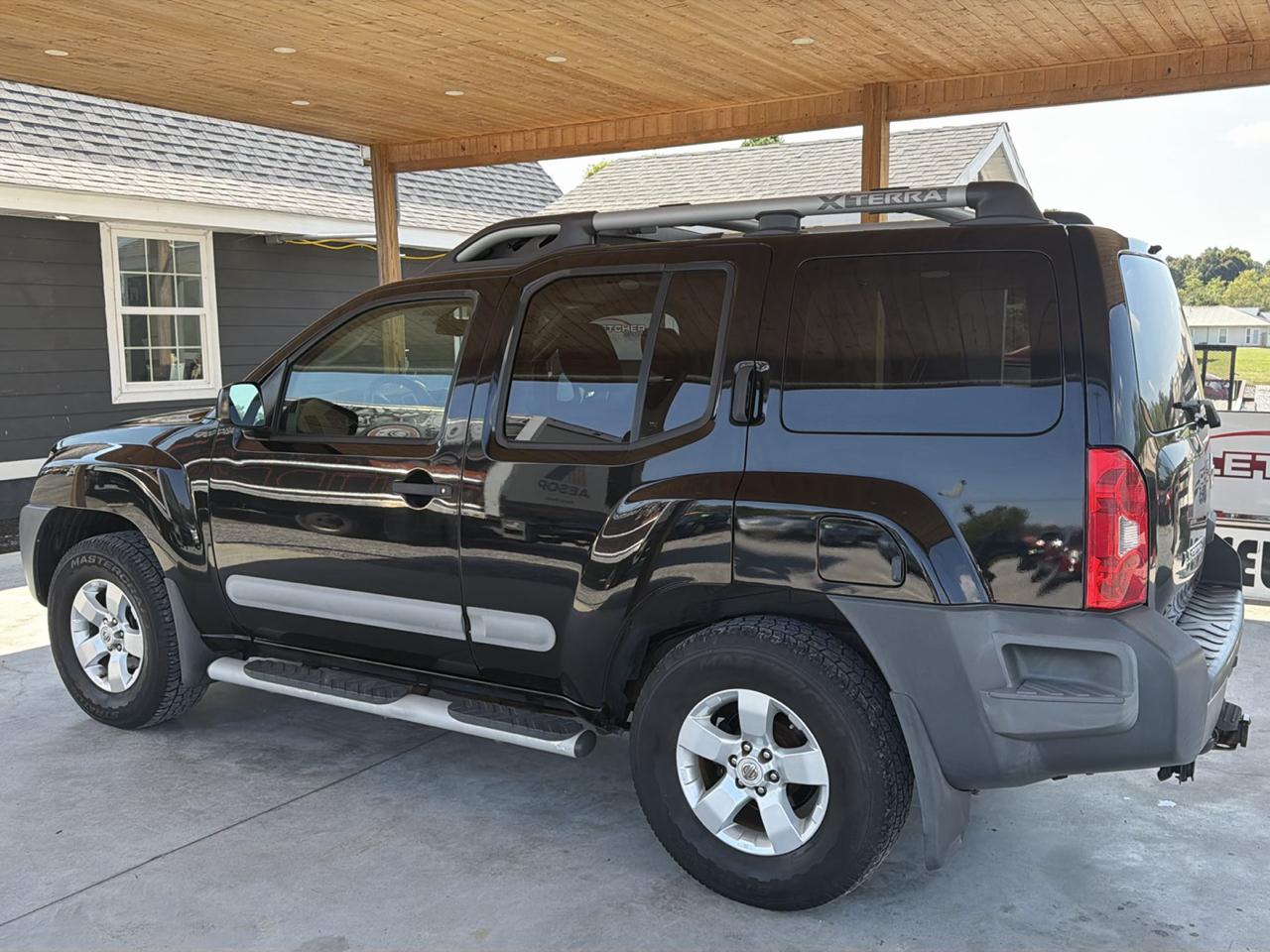 Nissan Xterra 4WD 4dr Auto S 2011