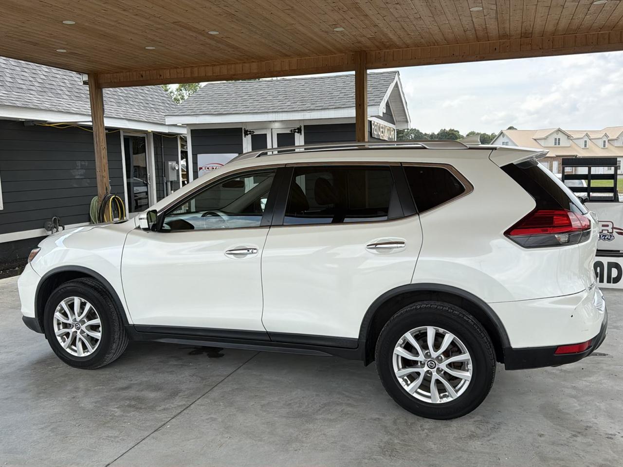 Nissan Rogue AWD SV 2017