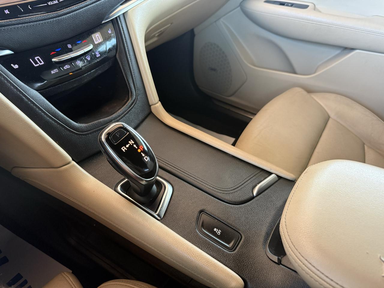 Cadillac XT5 FWD 4dr Luxury 2017
