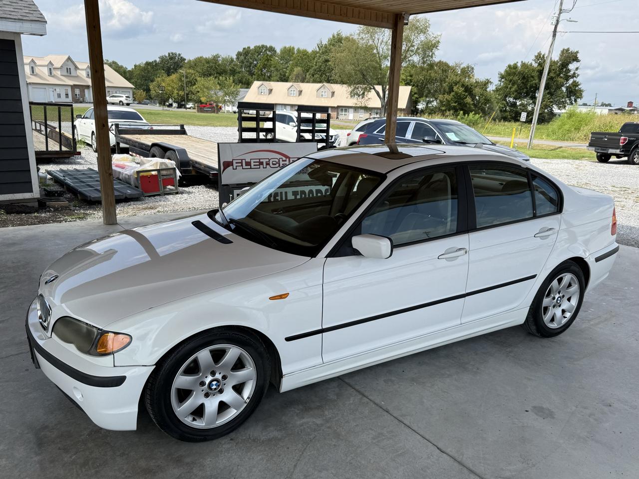 BMW 3 Series 325i 4dr Sdn RWD 2003