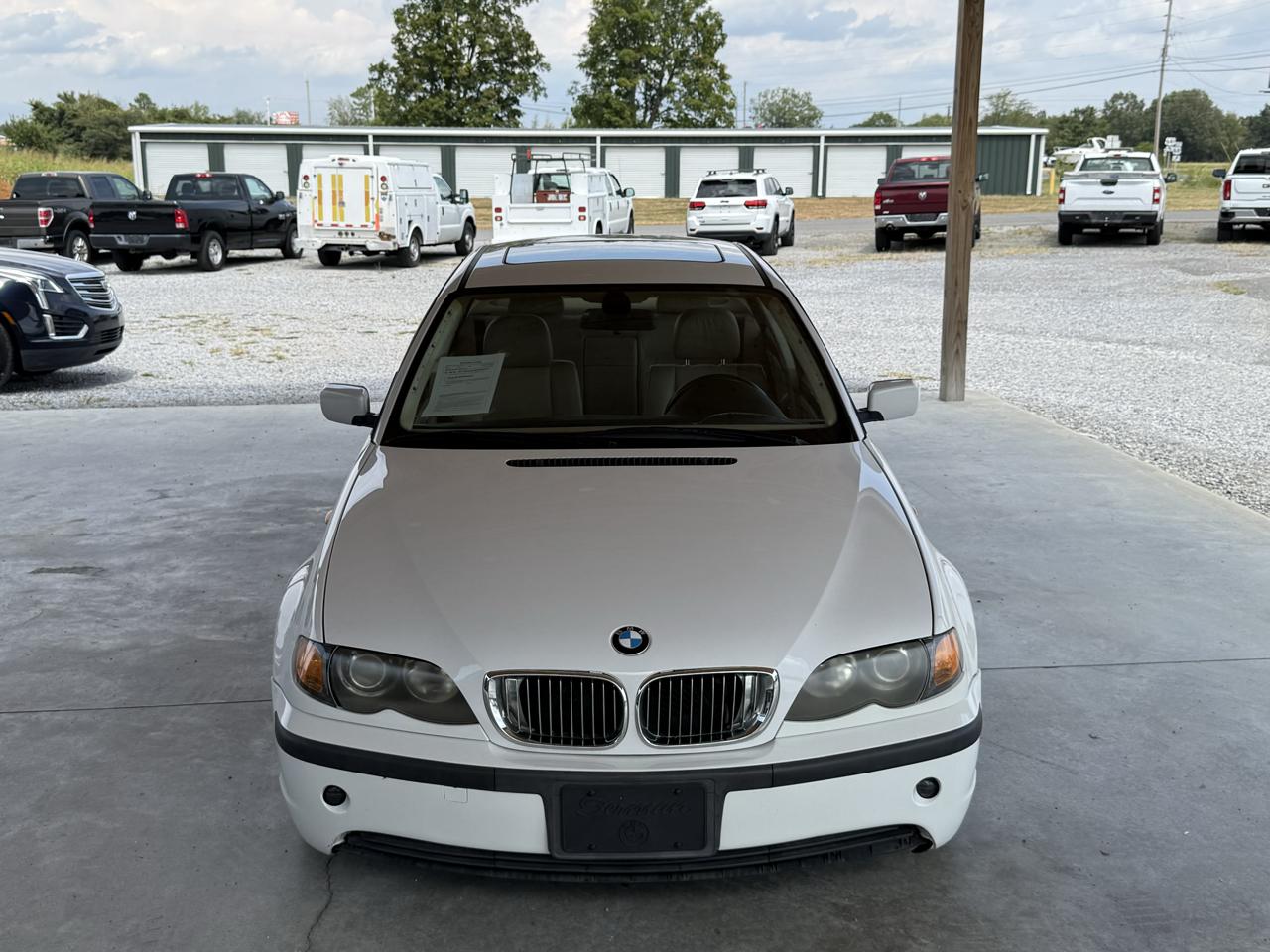 BMW 3 Series 325i 4dr Sdn RWD 2003