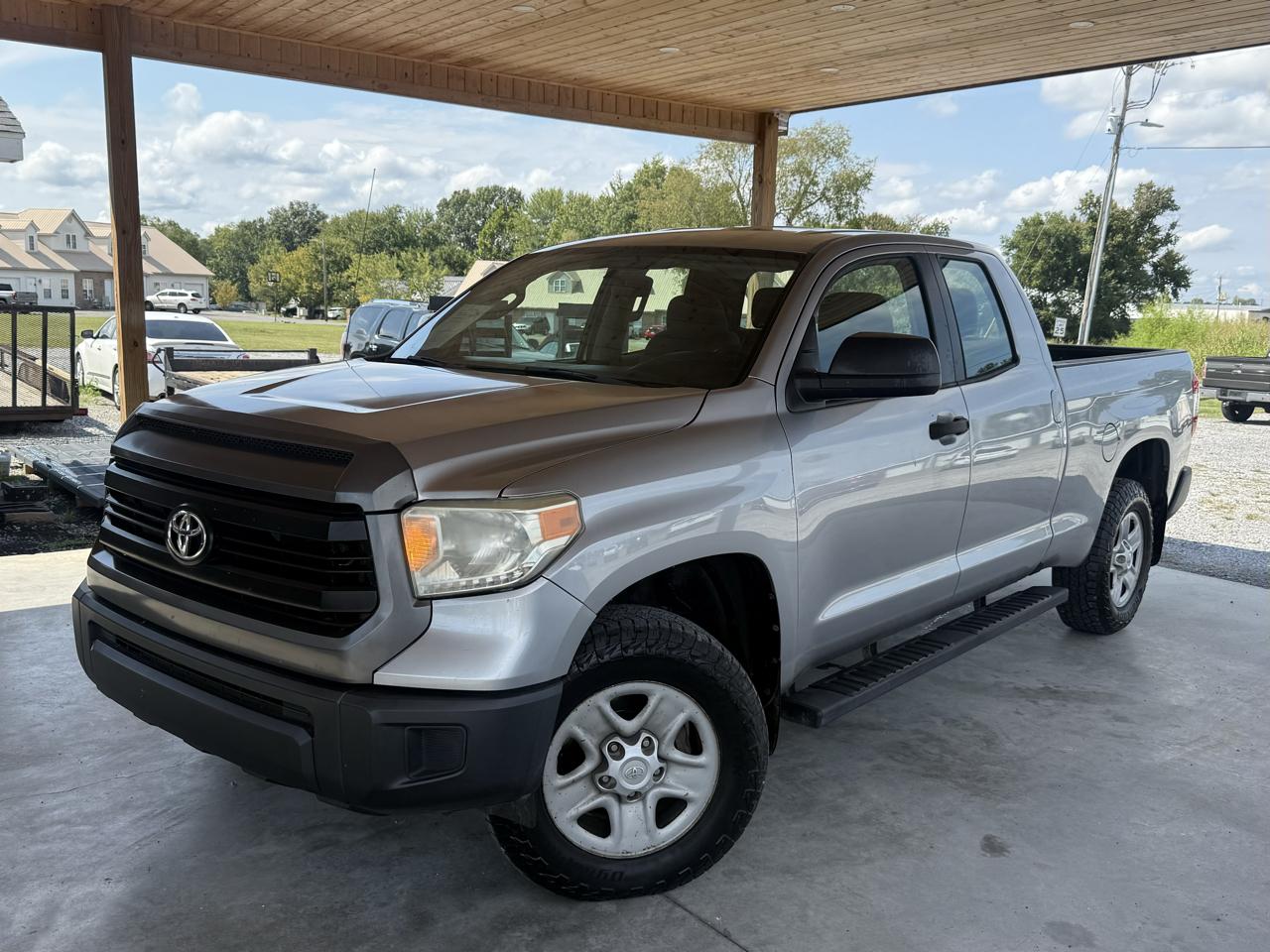 Toyota Tundra 4WD Truck Double Cab 4.6L V8 6-Spd AT SR5 (Natl) 2014