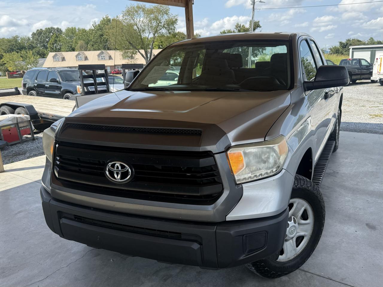 Toyota Tundra 4WD Truck Double Cab 4.6L V8 6-Spd AT SR5 (Natl) 2014