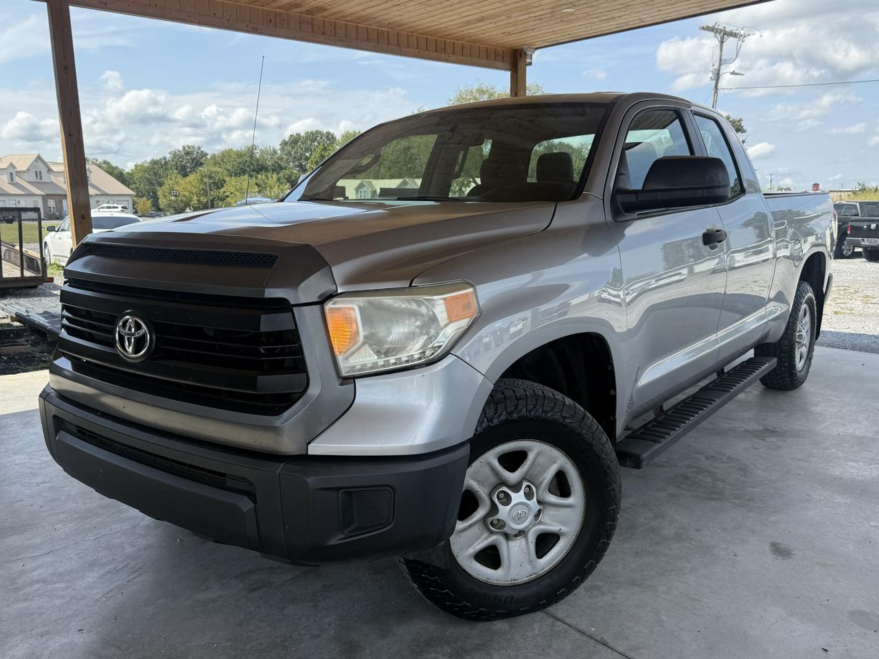 Toyota Tundra 4WD Truck Double Cab 4.6L V8 6-Spd AT SR5 (Natl) 2014