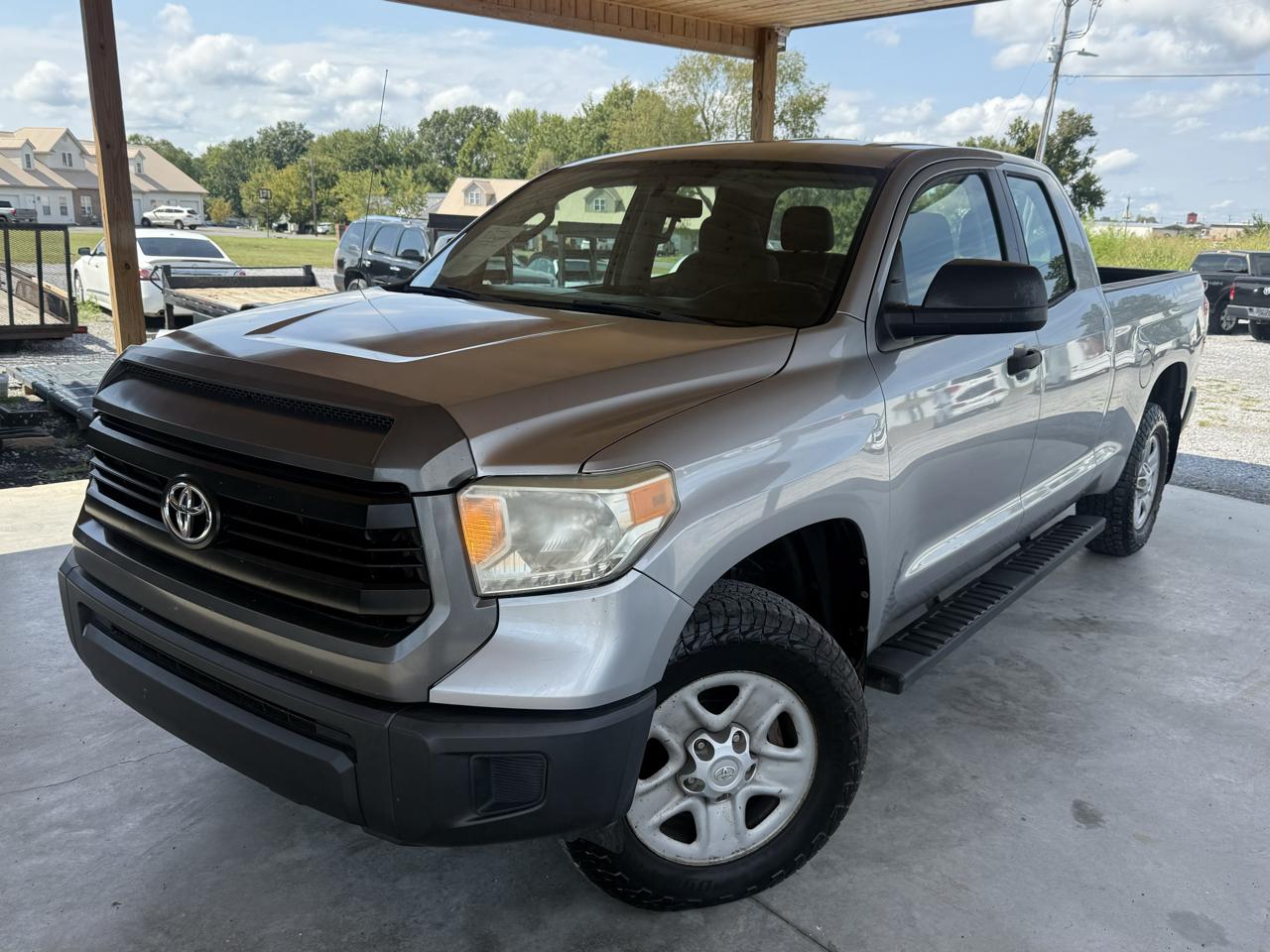 Toyota Tundra 4WD Truck Double Cab 4.6L V8 6-Spd AT SR5 (Natl) 2014
