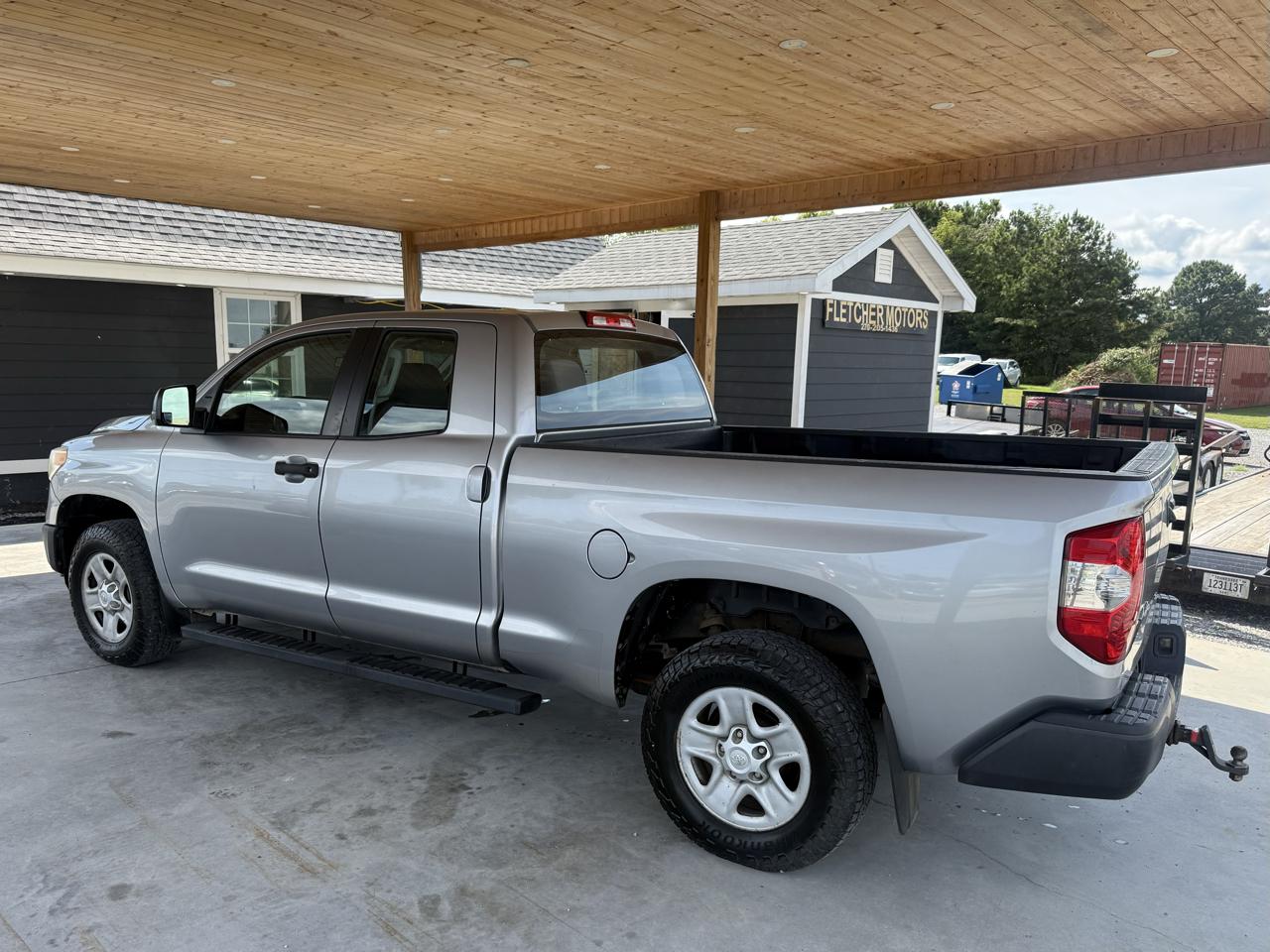 Toyota Tundra 4WD Truck Double Cab 4.6L V8 6-Spd AT SR5 (Natl) 2014