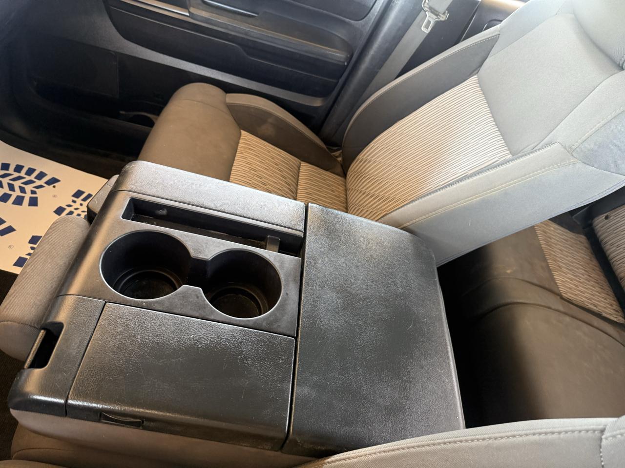 Toyota Tundra 4WD Truck Double Cab 4.6L V8 6-Spd AT SR5 (Natl) 2014