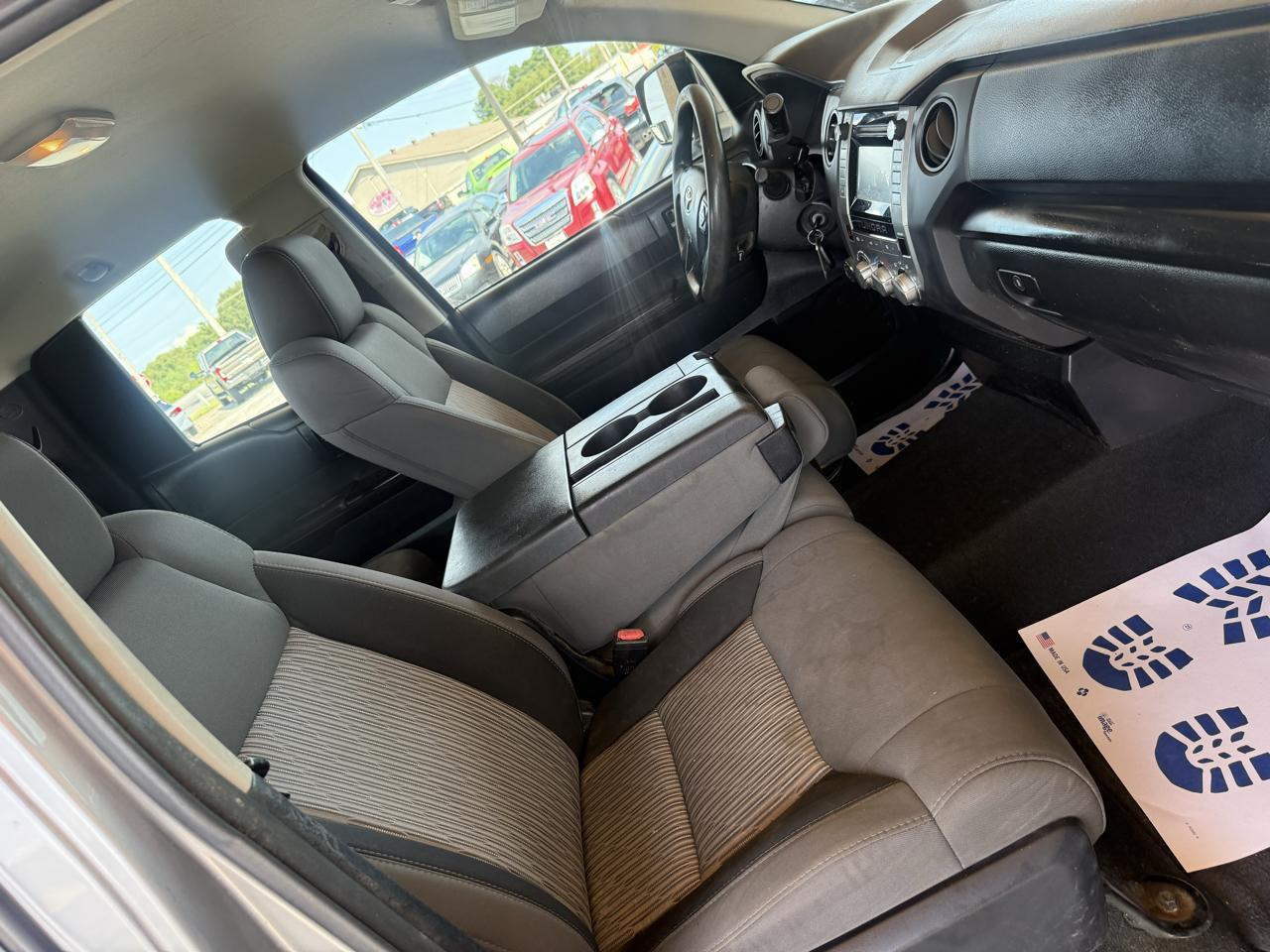 Toyota Tundra 4WD Truck Double Cab 4.6L V8 6-Spd AT SR5 (Natl) 2014
