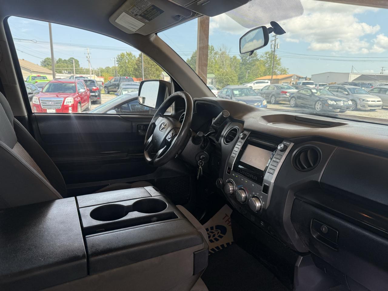 Toyota Tundra 4WD Truck Double Cab 4.6L V8 6-Spd AT SR5 (Natl) 2014