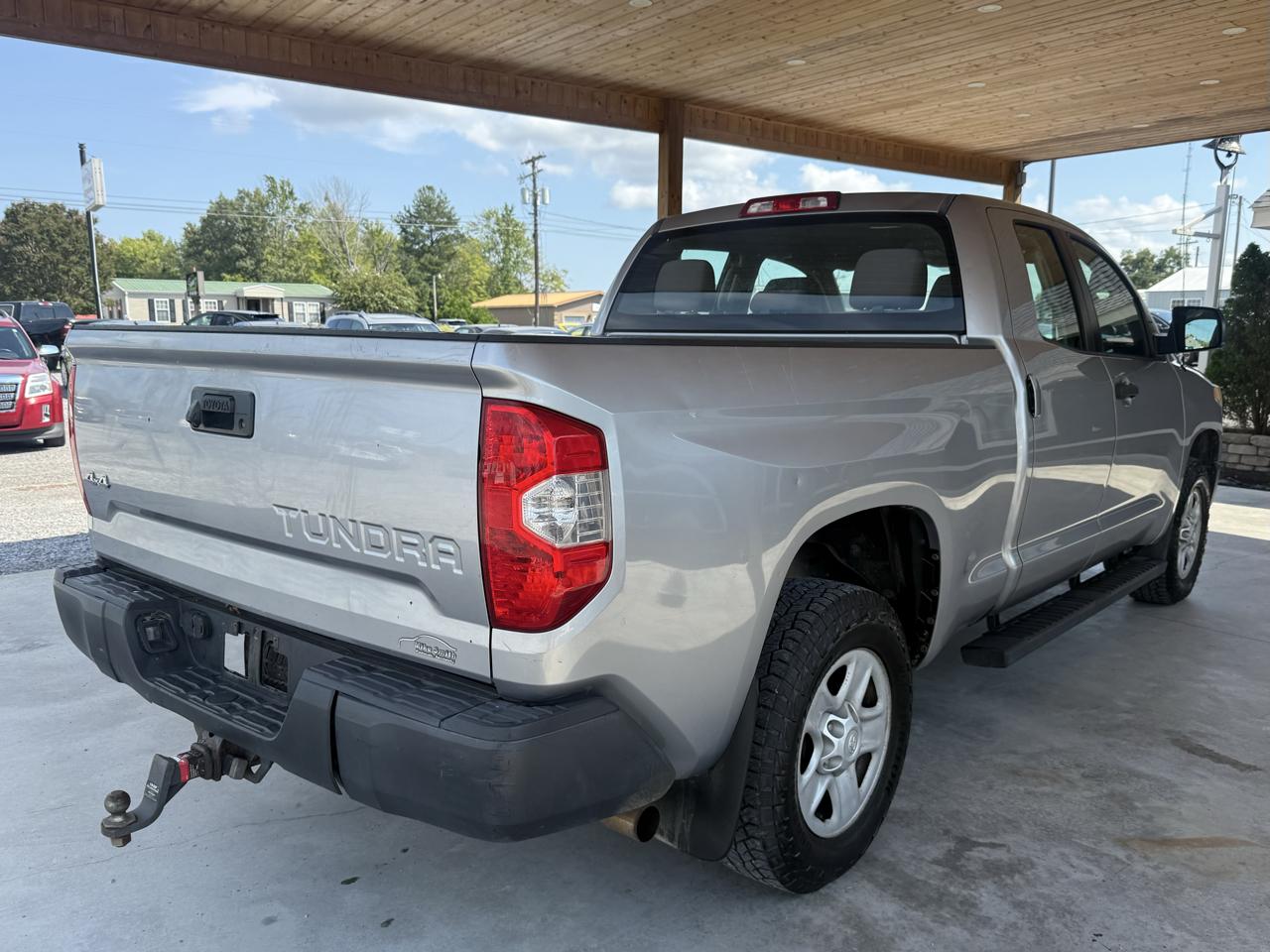 Toyota Tundra 4WD Truck Double Cab 4.6L V8 6-Spd AT SR5 (Natl) 2014